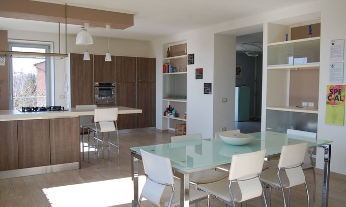 Castell'Alfero Villa | Monferrato, bright villa - Kokoros home.
