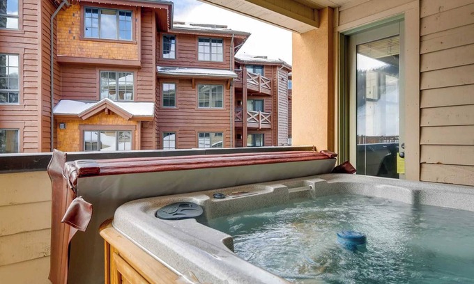 Deer Valley House | Mont Cervin #22 by Avantstay Luxury Ski in Ski out Home in Park City!