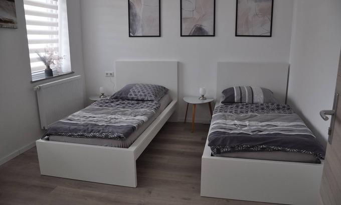 Butthard House | Monteurzimmer WalMel, TV, WiFi free, parking lot