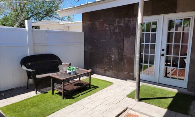 El Paso Apartment | Montoya 1 BDR Luxury Condo
