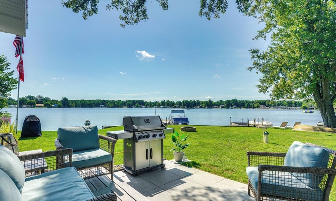 Northwest House | Montpelier Lake House w/Deck, Dock & Fireplace!