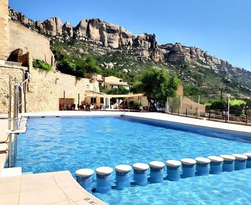 La Morera de Montsant House | Montsant Wine House with Mountain Views
