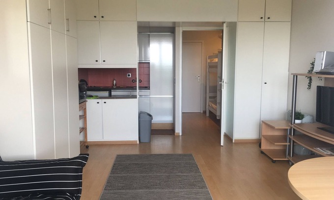 De Panne Condo | Mooie studio in De Panne op 50 m van het strand.