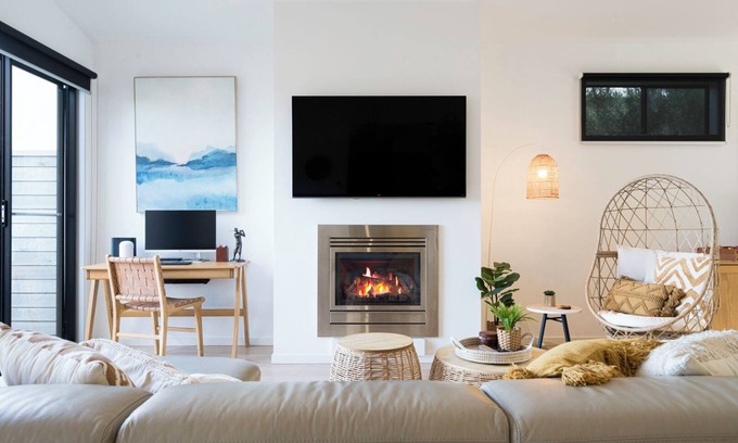 Fingal House | Moonah Retreat - Luxury home with views of Moonah Links Legends Course - 4pm check out on Sundays*