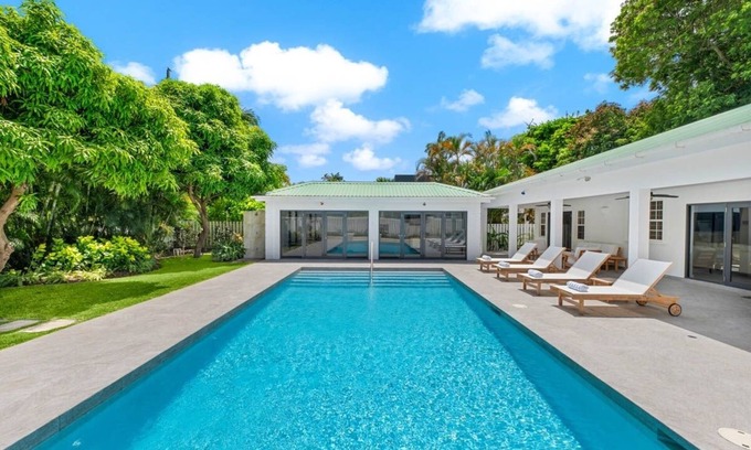 Sunset Crest House | Moonflower by BSL Rentals