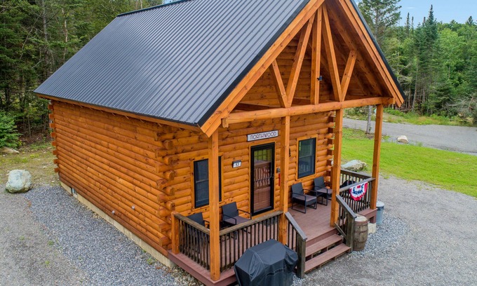 Pittsburg Cabin | Moose Alley Northwood Cabin