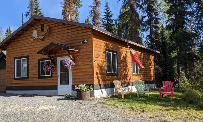 Sterling Cabin | Moose Crossing Lodge - Sport Fishing Paradise - Famous Kenai River, Alaska