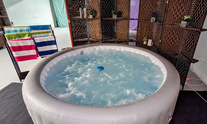 Ontonagon House | Moose Tracks Hot Tub Hideaway w/50 amp EV Outlet