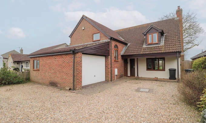 Middlezoy Cottage | MORGAN HOUSE, pet friendly, country holiday cottage in Middlezoy