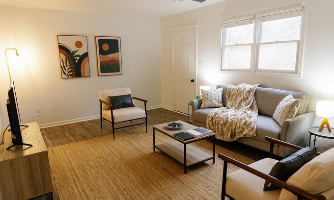 Berea Apartment | "Morning View 3” Cozy Modern Stay - College/Hiking