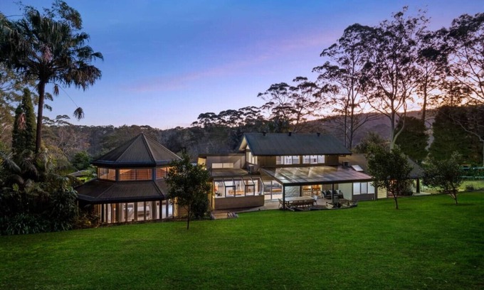 Holgate House | Moroccan Acreage|Heated Pool w Slide|Play Barn