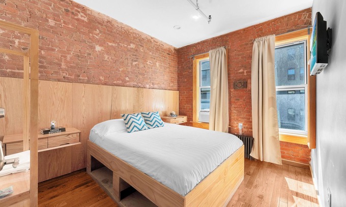 Tremont House | Morris Guest House