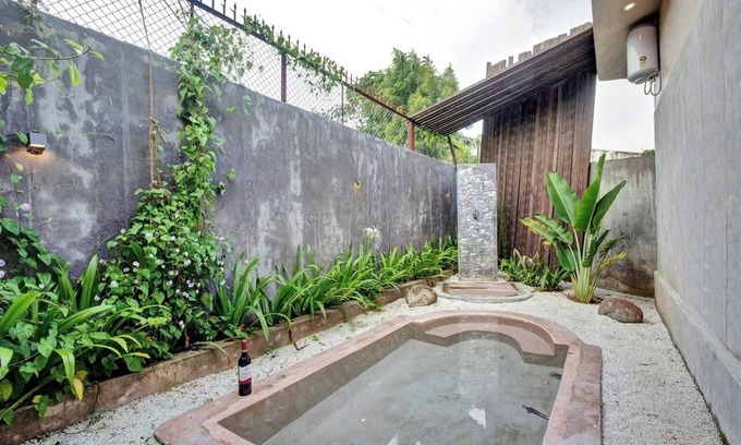 Udaipur District Villa | Mosaic Villa, Udaipur by Ebony Stays – 5BHK Villa with Pool & Mountain Views