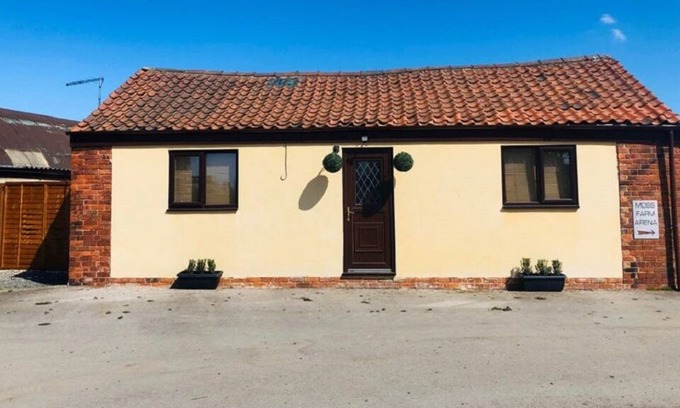 Kirk Sandall Cottage | Moss Farm Cottage - A haven for horse & countryside lovers