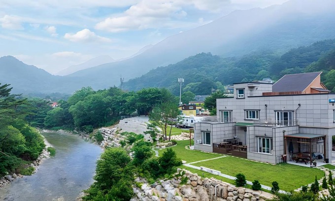 Yangyang House | Motel ∙ 4 bedrooms ∙ 10 guests