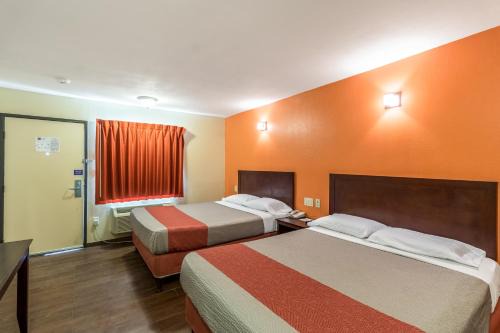 Blythe Hotel | Motel 6-Blythe, CA - South