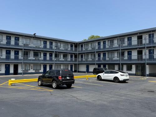 Washington Heights Hotel | Motel 6 Chicago, IL - Halsted