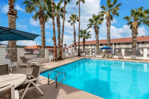 Casa Grande Hotel | Motel 6 Eloy Arizona Casa Grande