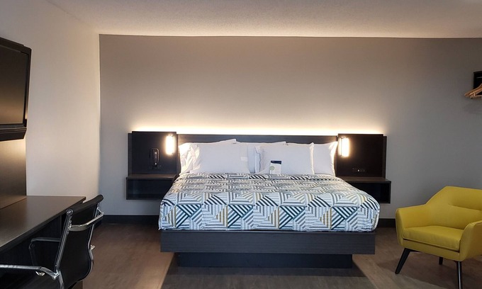 Kewanee Hotel | Motel 6 Kewanee, IL