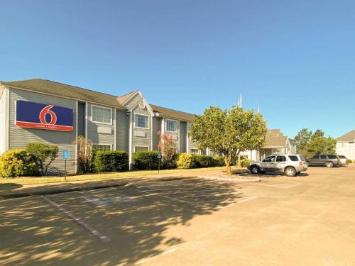 McAlester Hotel | Motel 6 McAlester OK - South