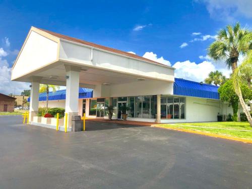 Starke Hotel | Motel 6-Starke, FL