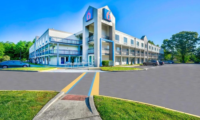 Northwest Hotel | Motel 6 Virginia Beach