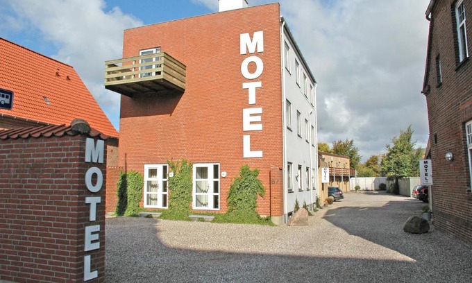 Tonder Hotel | Motel Apartments