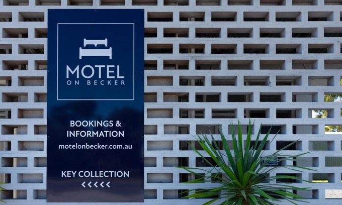 Tintinara Hotel | Motel On Becker