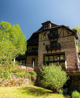 Conques-en-Rouergue Hotel | Moulin de Cambelong- Emilie & Thomas