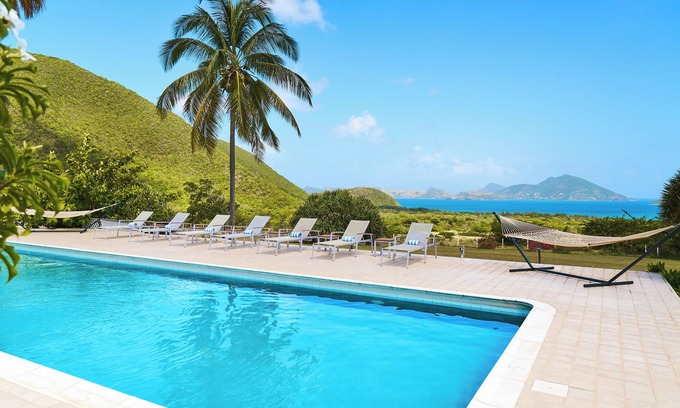 Newcastle Hotel | Mount Nevis Hotel