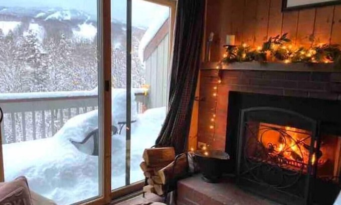 West Dover House | MOUNT SNOW CHALET/LOFT CONDO