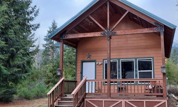 Clark Fork Cabin | Mountain Cabin near Lake Pend Oreille, Schweitzer Resort, Sandpoint, Wilderness