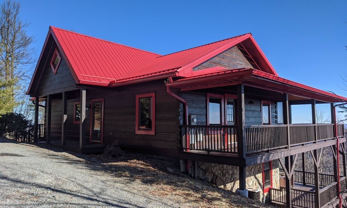 Sparta House | Mountain Cabin with Views of the Blue Ridge Parkway and the Piedmont