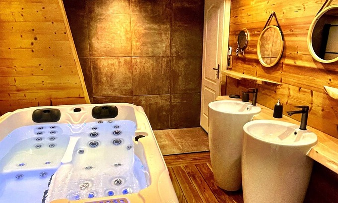 Travexin Apartment | Mountain chalet with SPA