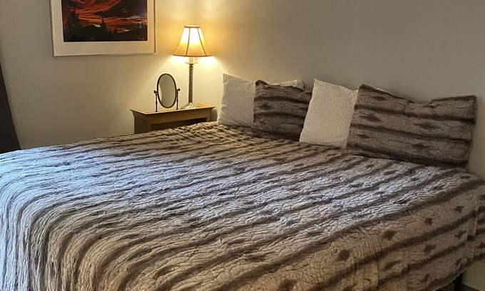 Warren Condo | Mountain Condo, Paradise, Sugarbush Village Rd, Warren, VT.