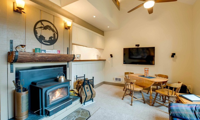 Kirkwood Condo | Mountain Condo w/Fireplace in Kirkwood Ski Resort