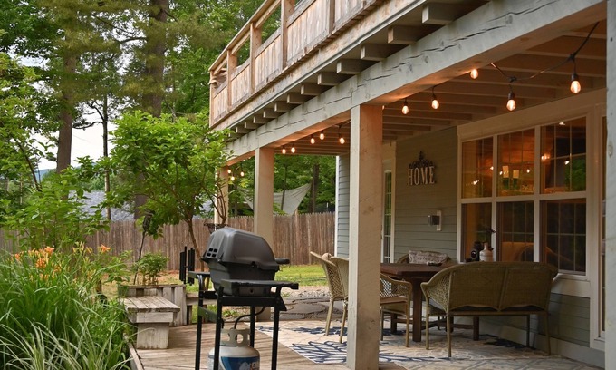 North Troy House | Mountain Getaway- Family Friendly Home w/Indoor Hot Tub, 5mi to Jay Peak
