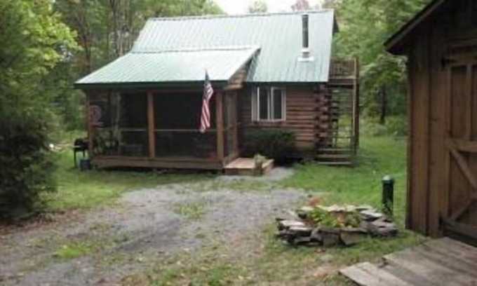 Town of Broome Cabin | Mountain Getaway In Our Cozy Log Cabin In The Catskill Mountains