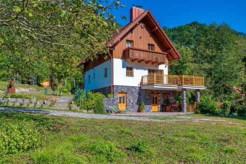 Kostel Villa | Mountain house Rupicapra with Sauna and Outdoor Hot Tub