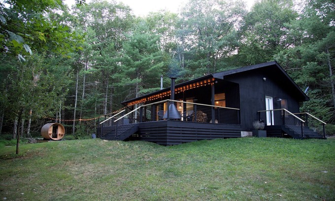 Narrowsburg Cabin | Mountain Laurel Cabin - Sauna, Pet Friendly, 5 Acres of Privacy