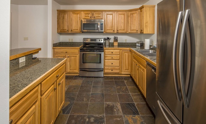 Big Sky House | Mountain Modern 3-Bedroom Townhome Retreat