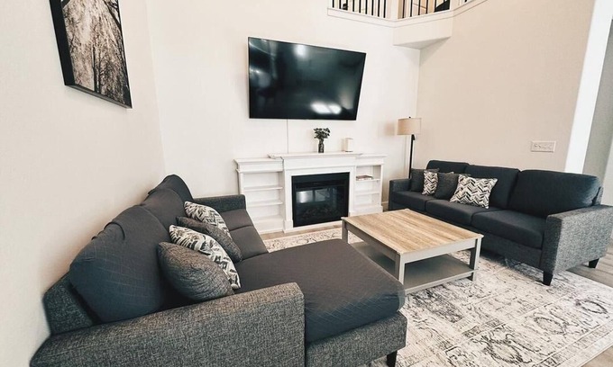 Salt Lake County House | Mountain Ridge Retreat. Less than 1 mile from premier entertainment and shopping