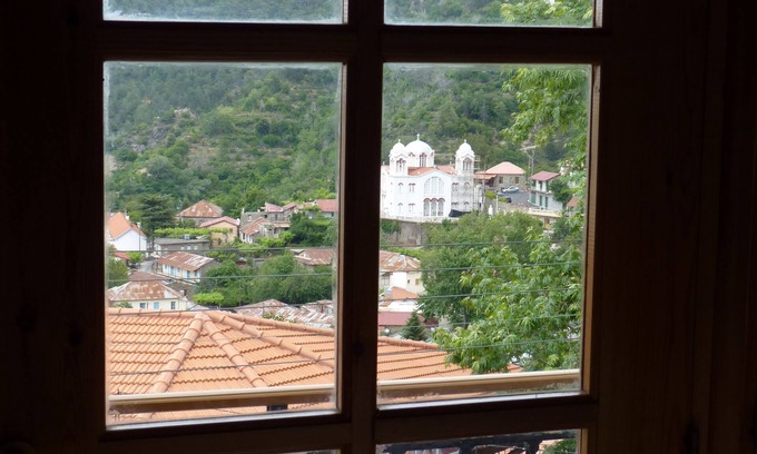 Pedhoulas Hotel | Mountain Rose Garden Hotel
