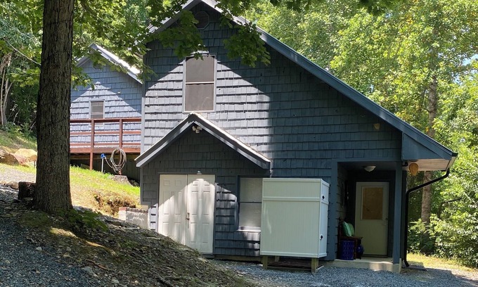 Troy Cabin | Mountain top cabin in the heart of the Uwharrie National Forest!