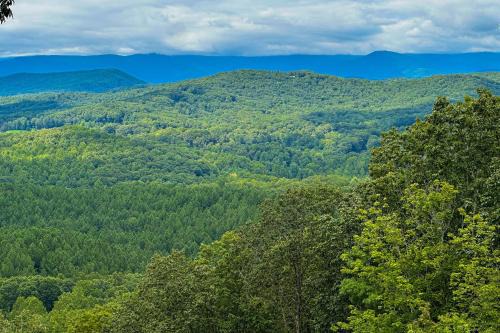 Clarkesville House | Mountain Top Retreat