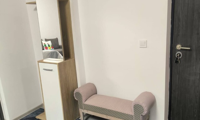 Baia Mare Apartment | Mountain view, cozy 1-bedroom apartment in charming Baia Mare with WiFi