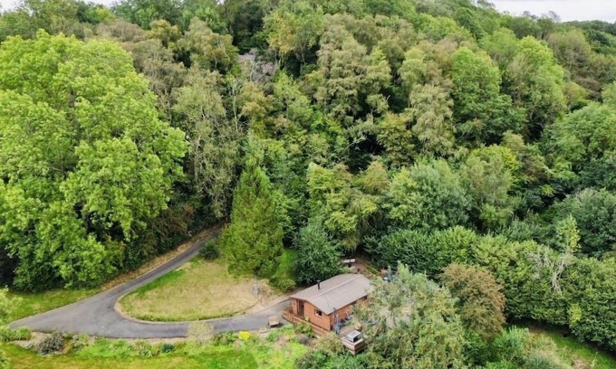Farden House | Mountain View Lodge, Luxury Woodland Lodge with Hot Tub