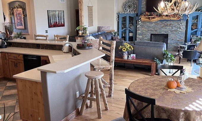 Milliken House | Mountain View Spacious Ranch Home AMAZING VIEW
