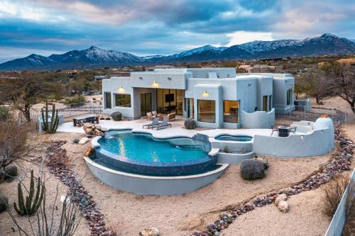 Pinnacle Peak House | Mountain views swimming a private escape at Sonoran Serenity