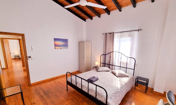 Agios Theodoros Apartment | Mountains Retreat Rooms & Suites